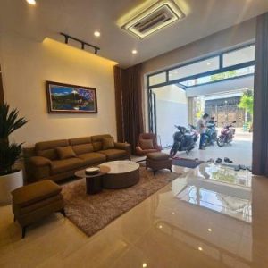 Hẻm xe hơi 20m, tương lai ra mặt tiền đường, không lộ giới, 80m2, 4 tầng giá tốt