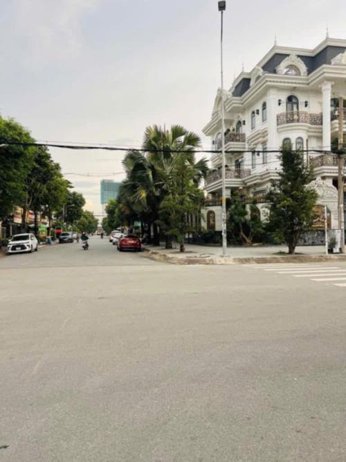 Biệt thự Hoa Bằng Tân Sở, 4 tầng sang trọng, 2 ô tô nội - Nên sở hữu ngay!