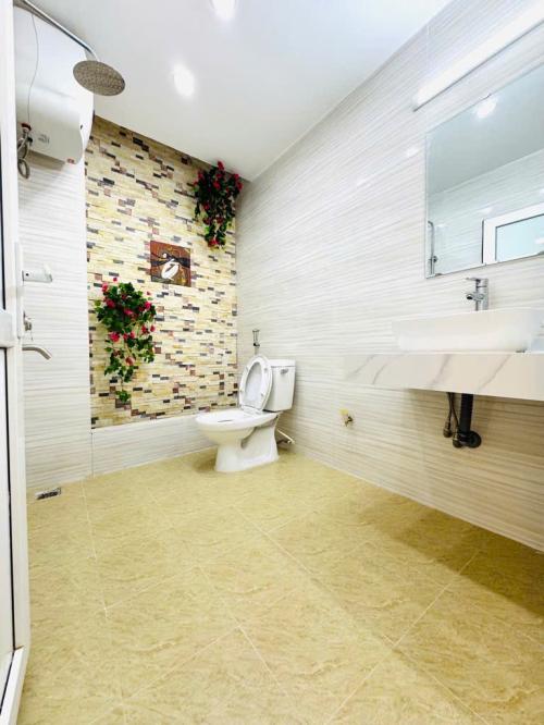 Siêu phẩm gò váp xe tải Tránh, kinh doanh 50m2 - 4 tầng giá chỉ 8.29 tỷ